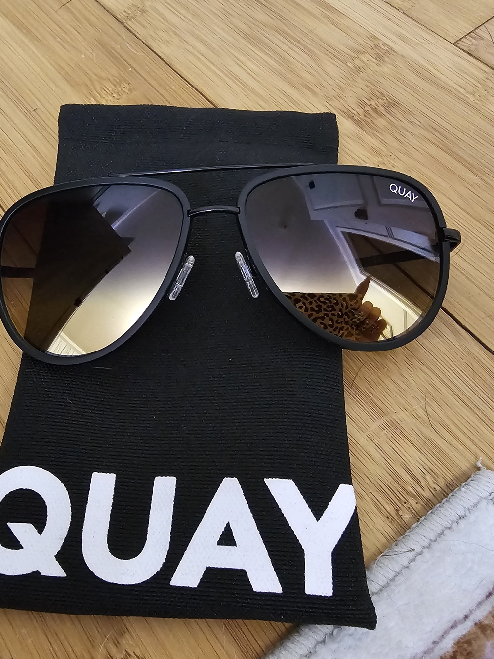 Quay Australia Men’s Black Aviator Sunglasses - Black Gradient Lenses